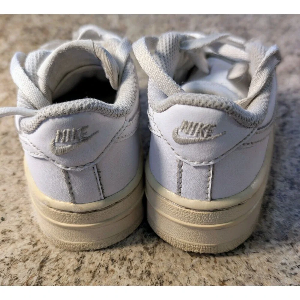 Nike Air Force 1 Toddler Shoes 7C Triple White Low Top Cute Leather Vintage 2011